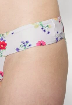 ONLY Onlbobby Life Set - Bikini - Cloud Dancer/Multicolor -Only Mode Winkel f5a50f61f70f444bb69718091be7007d