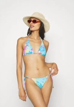 Seafolly Under The Sea Drawstringtie Side Rio Pant - Bikinibroekje - Blue Mist 6 Seafolly Under The Sea Drawstringtie Side Rio Pant - Bikinibroekje - Blue Mist -Only Mode Winkel f6c1f42422444fb380c1e3f18c1f4458