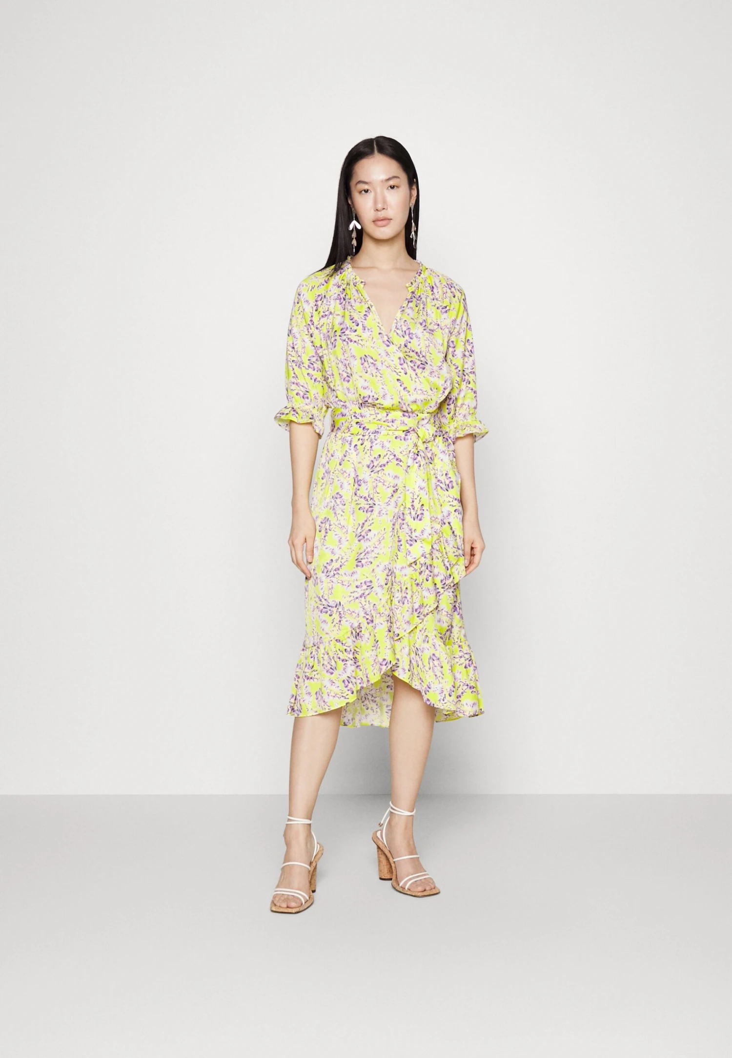 MARC CAIN Cocktailjurk - Lemon Green 3 MARC CAIN Cocktailjurk - Lemon Green - Afbeelding 3