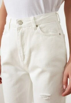 Trendyol Straight Leg Jeans - White 8 Trendyol Straight Leg Jeans - White -Only Mode Winkel f8f59bcc45bb46c1a2201c255912321e