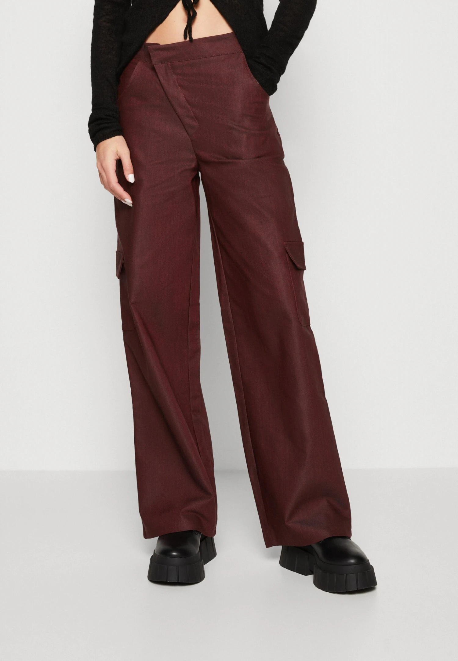 Asymmetric Waistband Trousers - Cargobroek - Dark Red 1 Asymmetric Waistband Trousers - Cargobroek - Dark Red