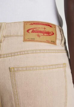 Holzweiler Neptune - Straight Leg Jeans - Light Brown 13 Holzweiler Neptune - Straight Leg Jeans - Light Brown -Only Mode Winkel fb1023be12ad46f1af6373fdfeb01c4d