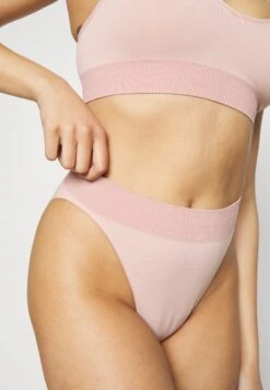 Sloggi Ever Infused Aloe High Leg - Slip - Foggy Mauve 9 Sloggi Ever Infused Aloe High Leg - Slip - Foggy Mauve -Only Mode Winkel fb33454624bb4b46ae1d864f0bc305bb