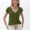 V Ausschnitt - T-Shirt Basic - Pesto