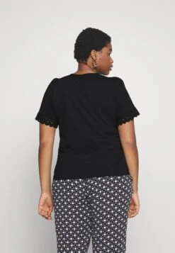 Vero Moda Curve Vmpanna Glenn- T-Shirt Basic - Black -Only Mode Winkel fc520c9397554db8bf2c66cbd919925a