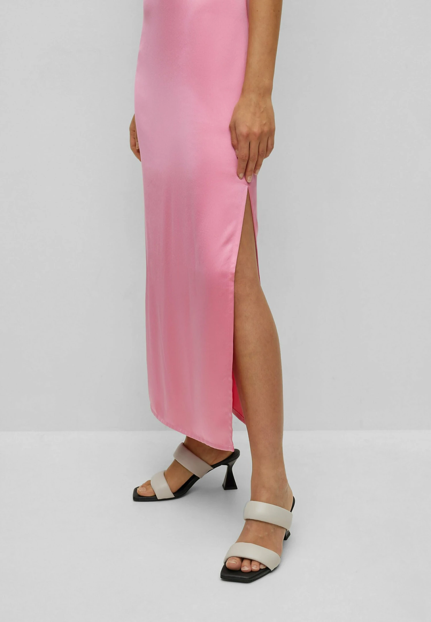 Hugo Katwista - Jurk - Pink Four 5 Hugo Katwista - Jurk - Pink Four - Afbeelding 5